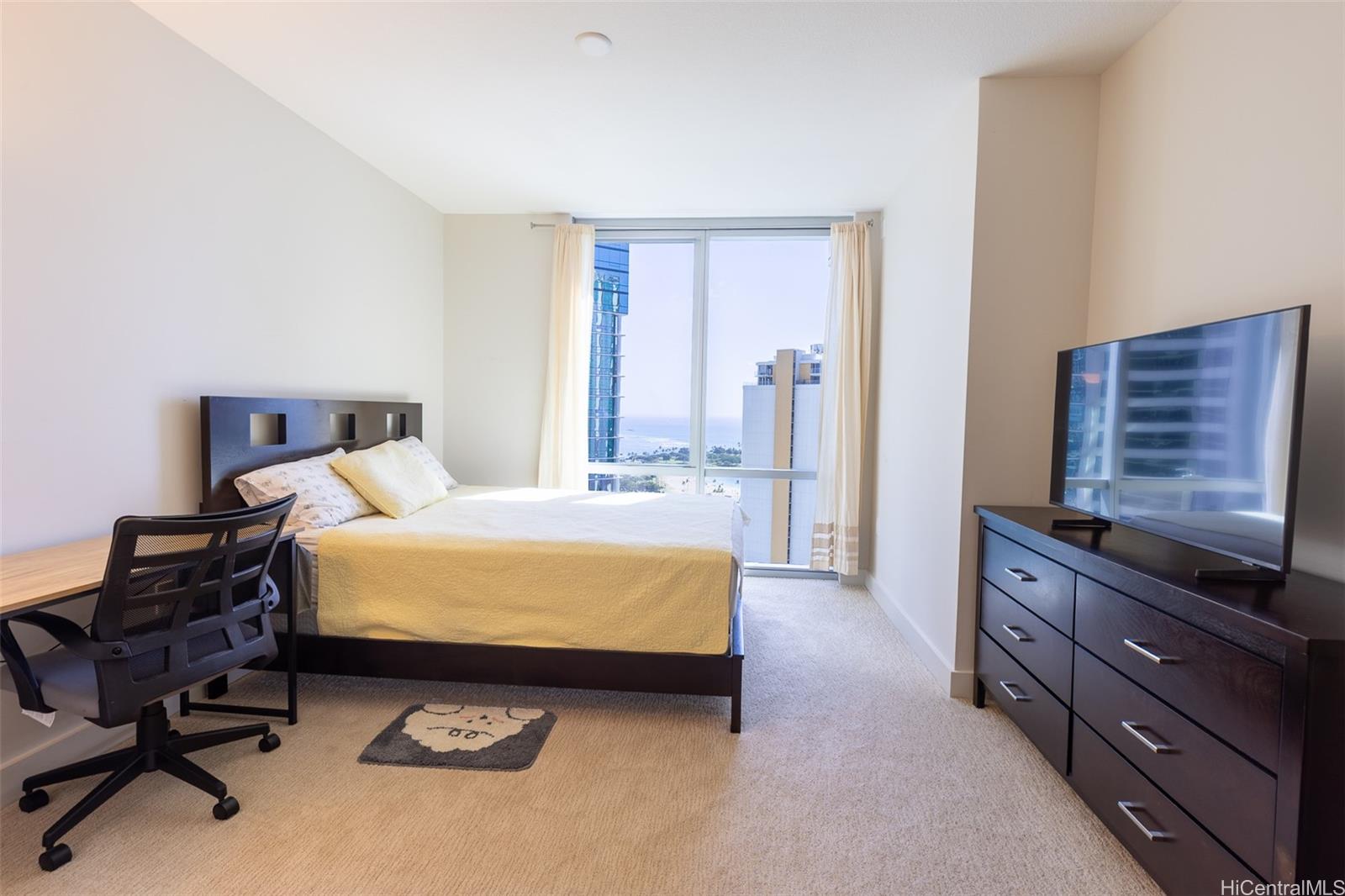 Waihonua condo # 2704, Honolulu, Hawaii - photo 7 of 15