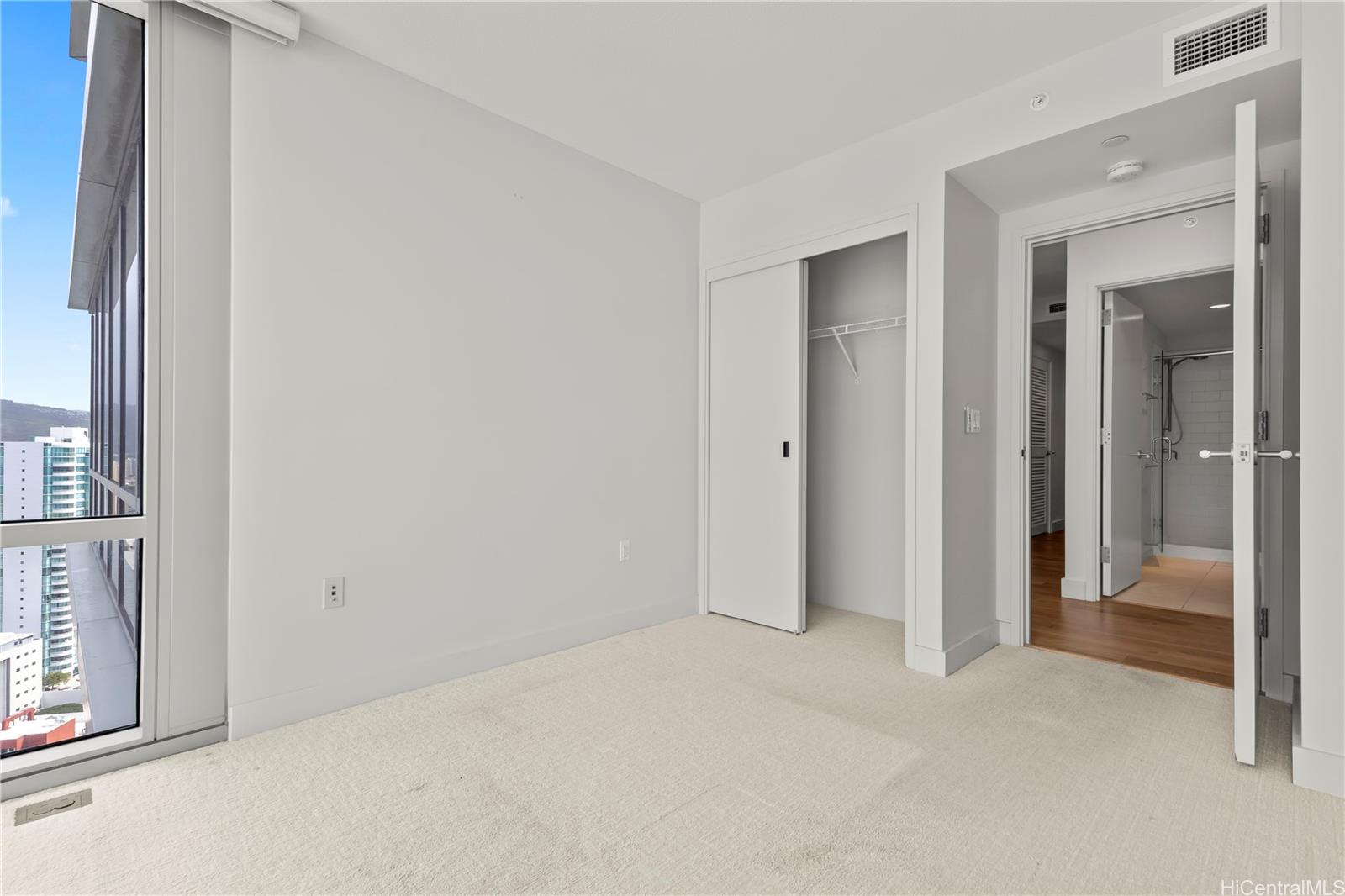 1189 Waimanu St Honolulu - Rental - photo 11 of 23