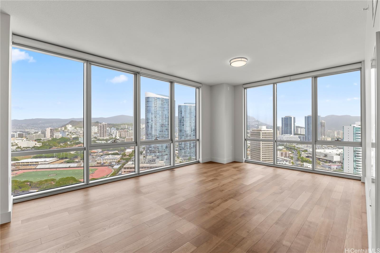 1189 Waimanu St Honolulu - Rental - photo 6 of 23