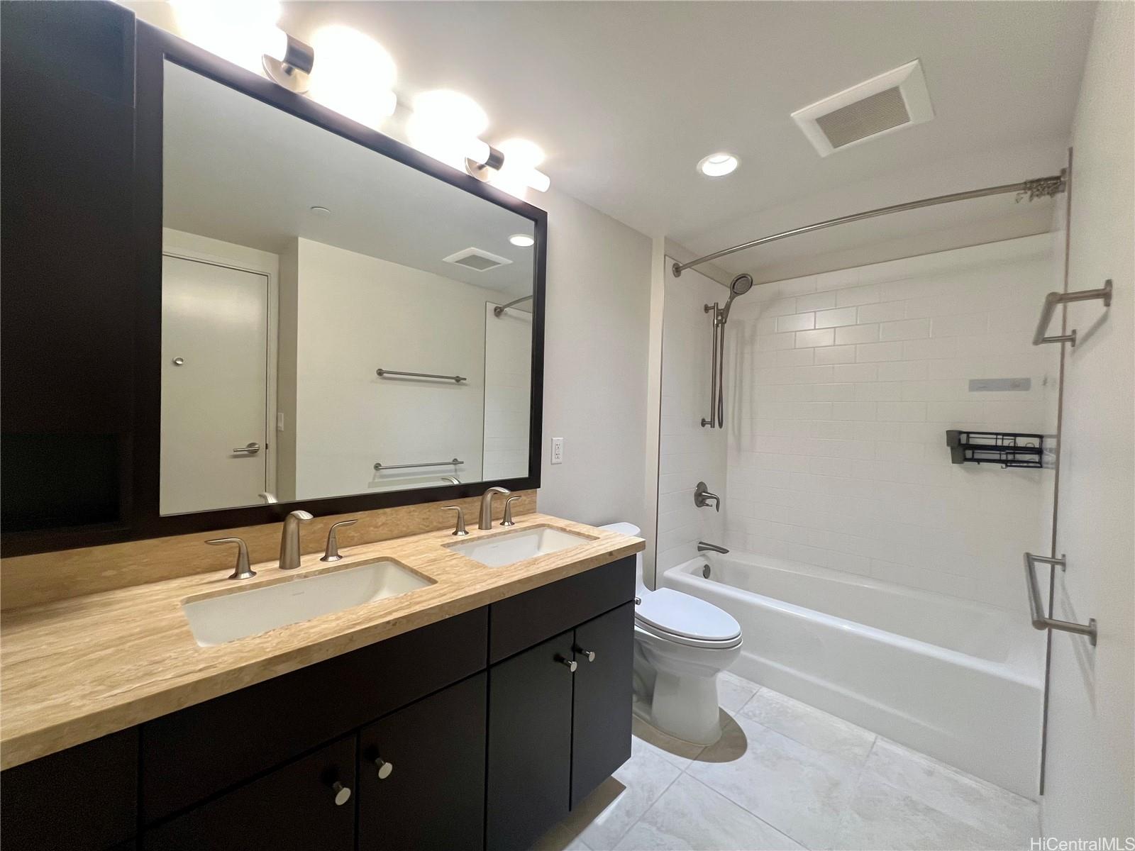 Waihonua condo # 280528, Honolulu, Hawaii - photo 19 of 21