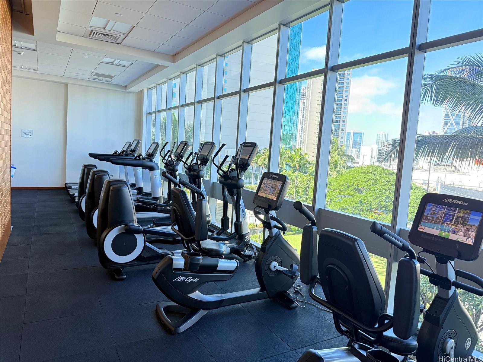 Waihonua condo # 2908, Honolulu, Hawaii - photo 16 of 18