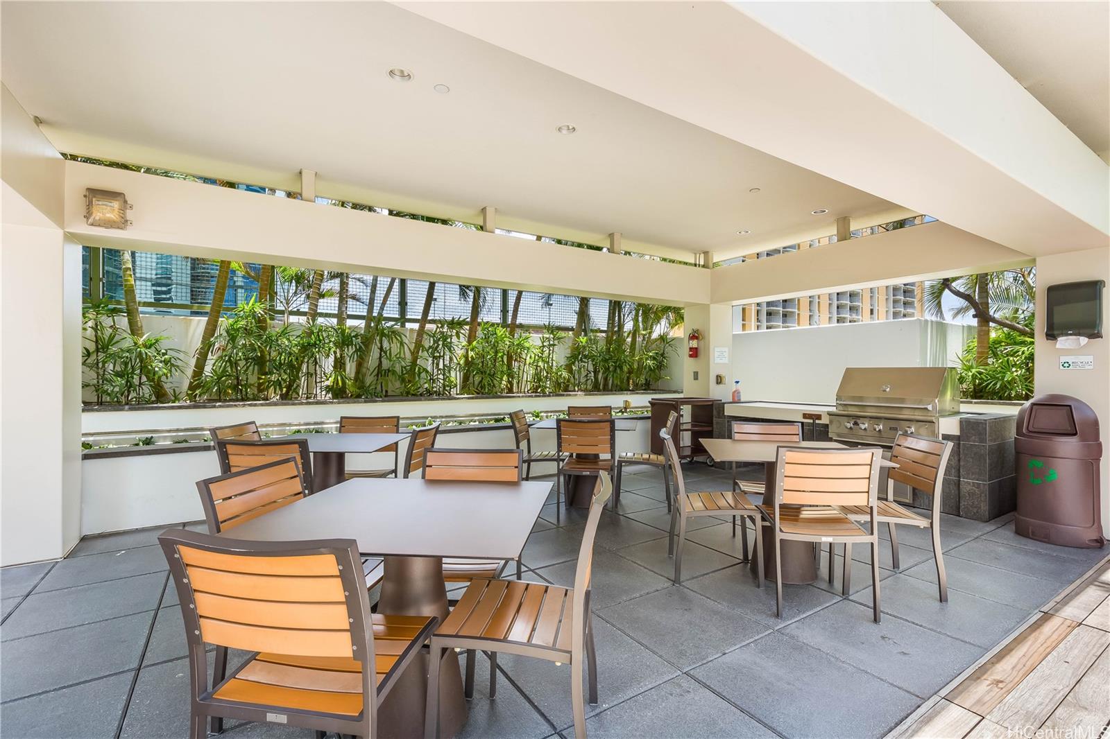 Waihonua condo # 3905, Honolulu, Hawaii - photo 21 of 25