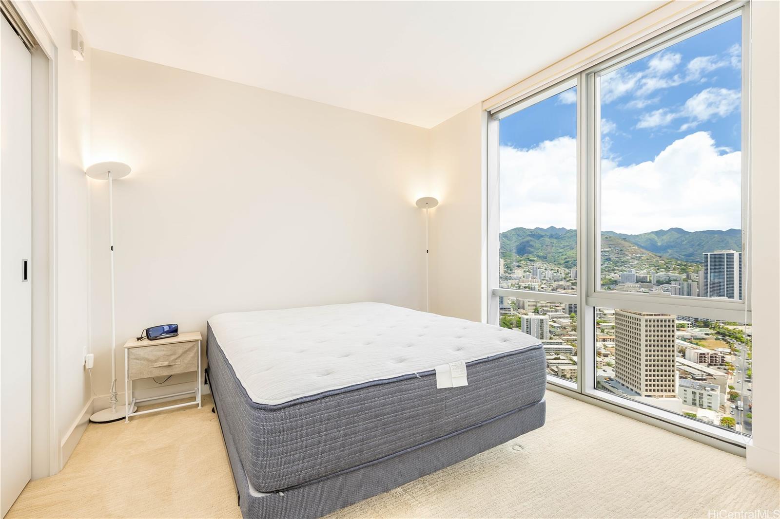 Waihonua condo # 3905, Honolulu, Hawaii - photo 10 of 25