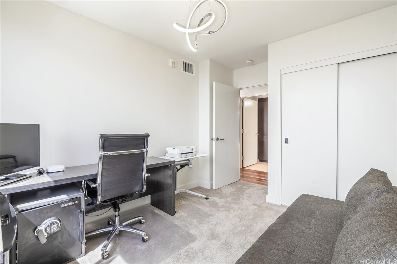 Waihonua condo # 4002, Honolulu, Hawaii - photo 16 of 24