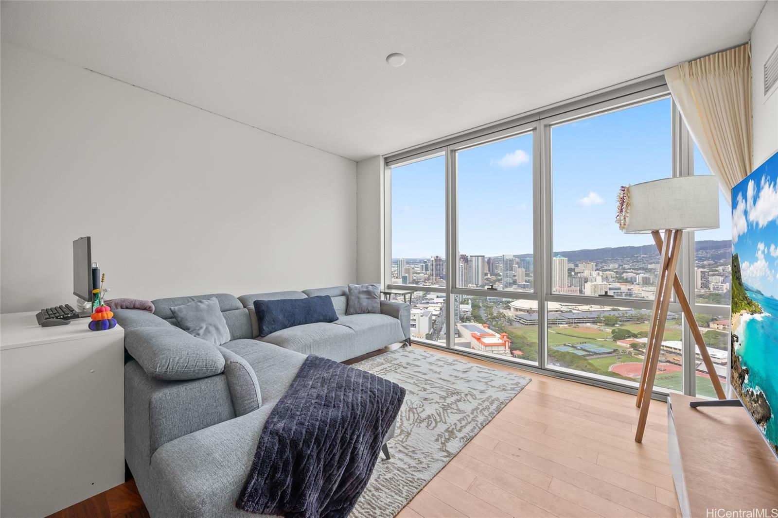 Waihonua condo # 4008, Honolulu, Hawaii - photo 5 of 18