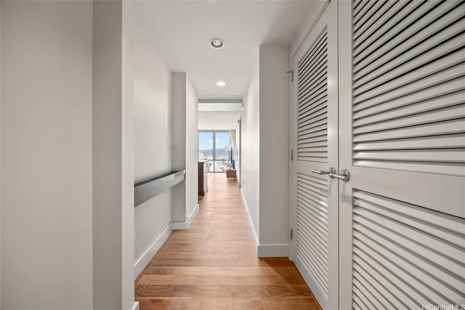 Waihonua condo # 4008, Honolulu, Hawaii - photo 7 of 18