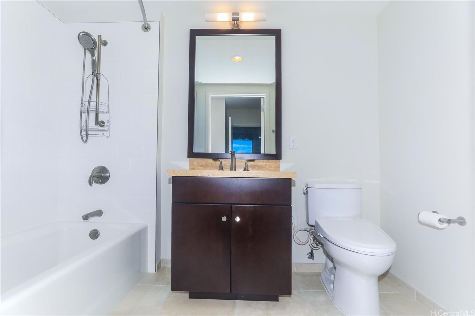 Waihonua condo # 4101, Honolulu, Hawaii - photo 16 of 25