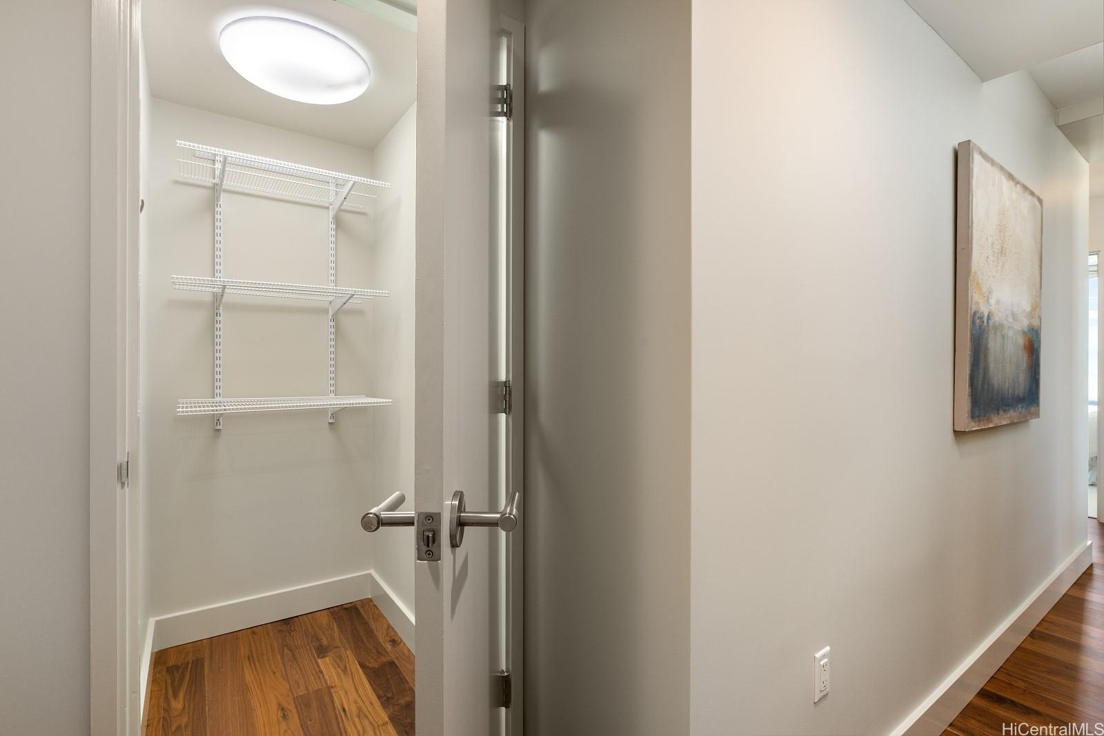 Waihonua condo # 4204, Honolulu, Hawaii - photo 14 of 25