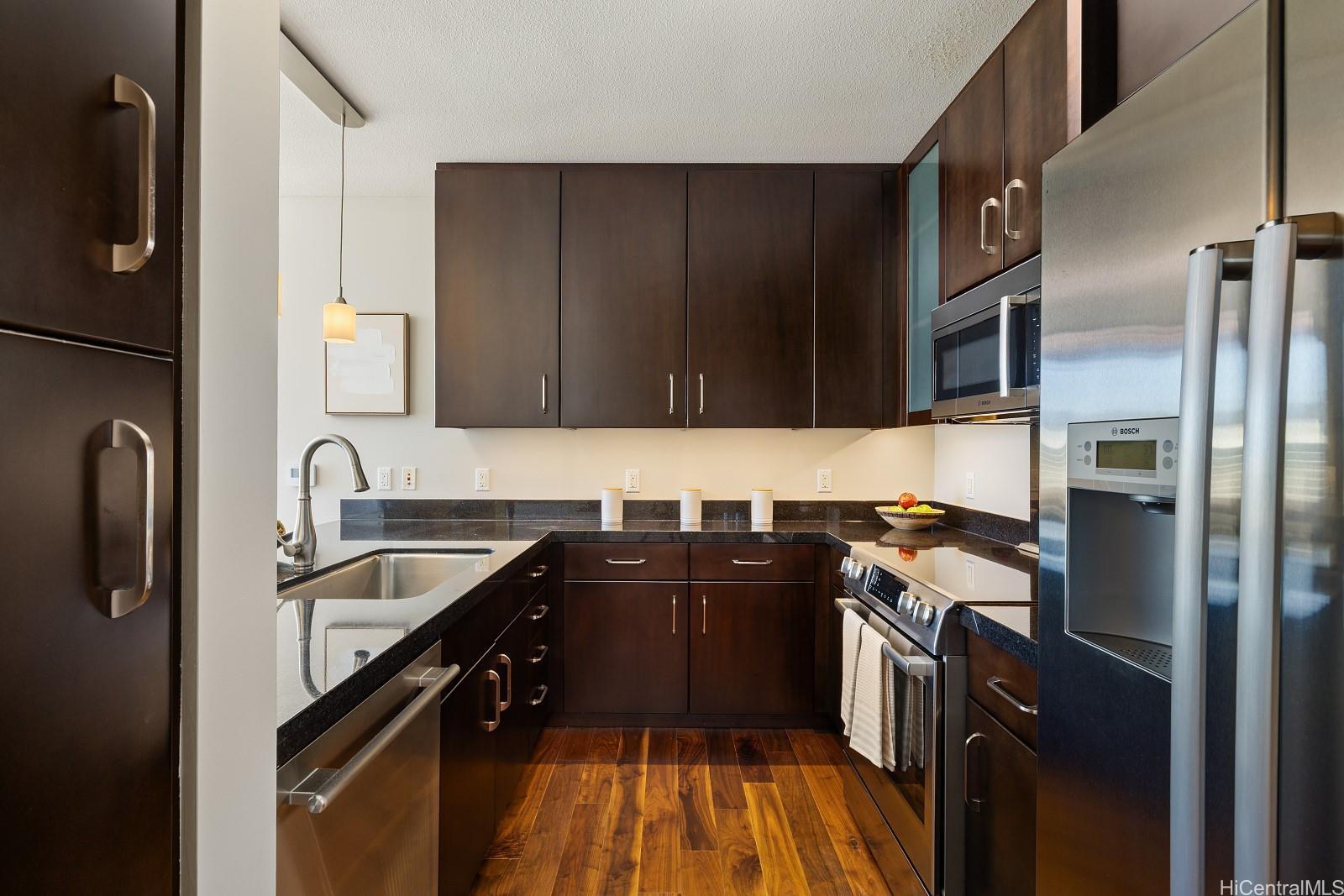 Waihonua condo # 4204, Honolulu, Hawaii - photo 6 of 25