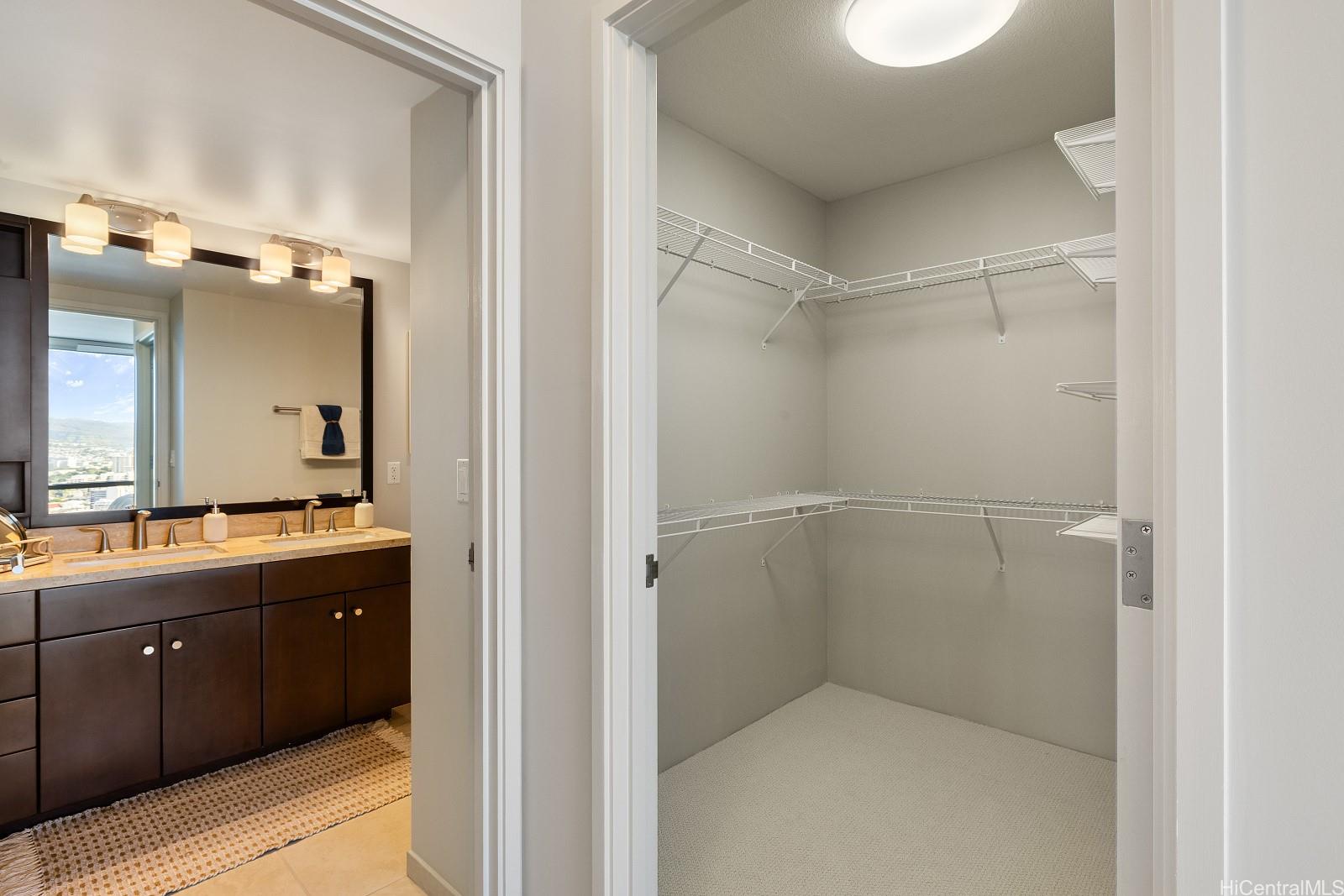 Waihonua condo # 4204, Honolulu, Hawaii - photo 9 of 25