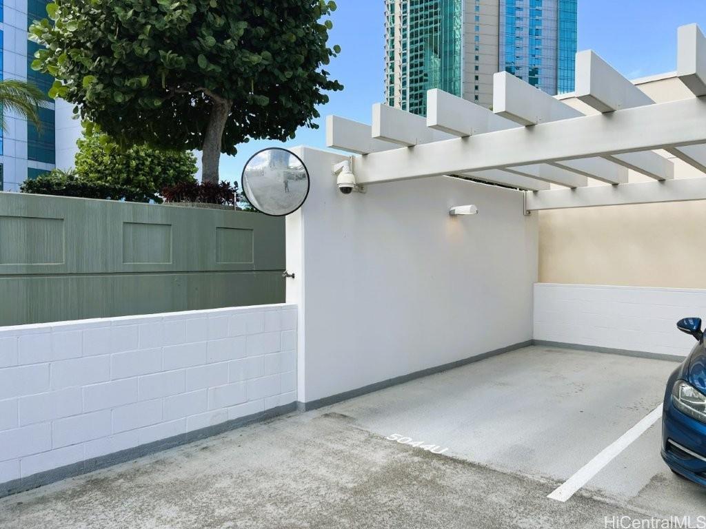 1189 Waimanu Street Honolulu - Rental - photo 13 of 18