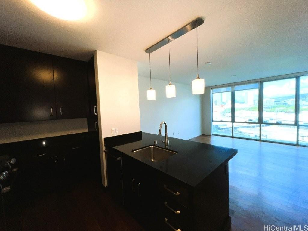 1189 Waimanu Street Honolulu - Rental - photo 5 of 18