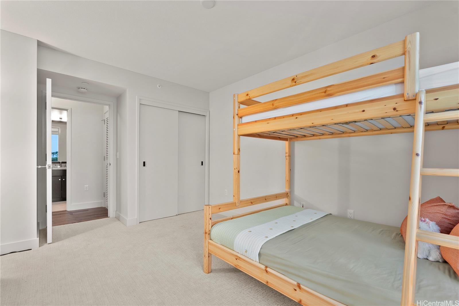 Waihonua condo # 704, Honolulu, Hawaii - photo 17 of 25