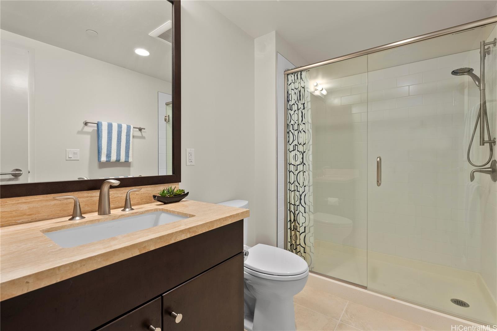 Waihonua condo # 704, Honolulu, Hawaii - photo 19 of 25