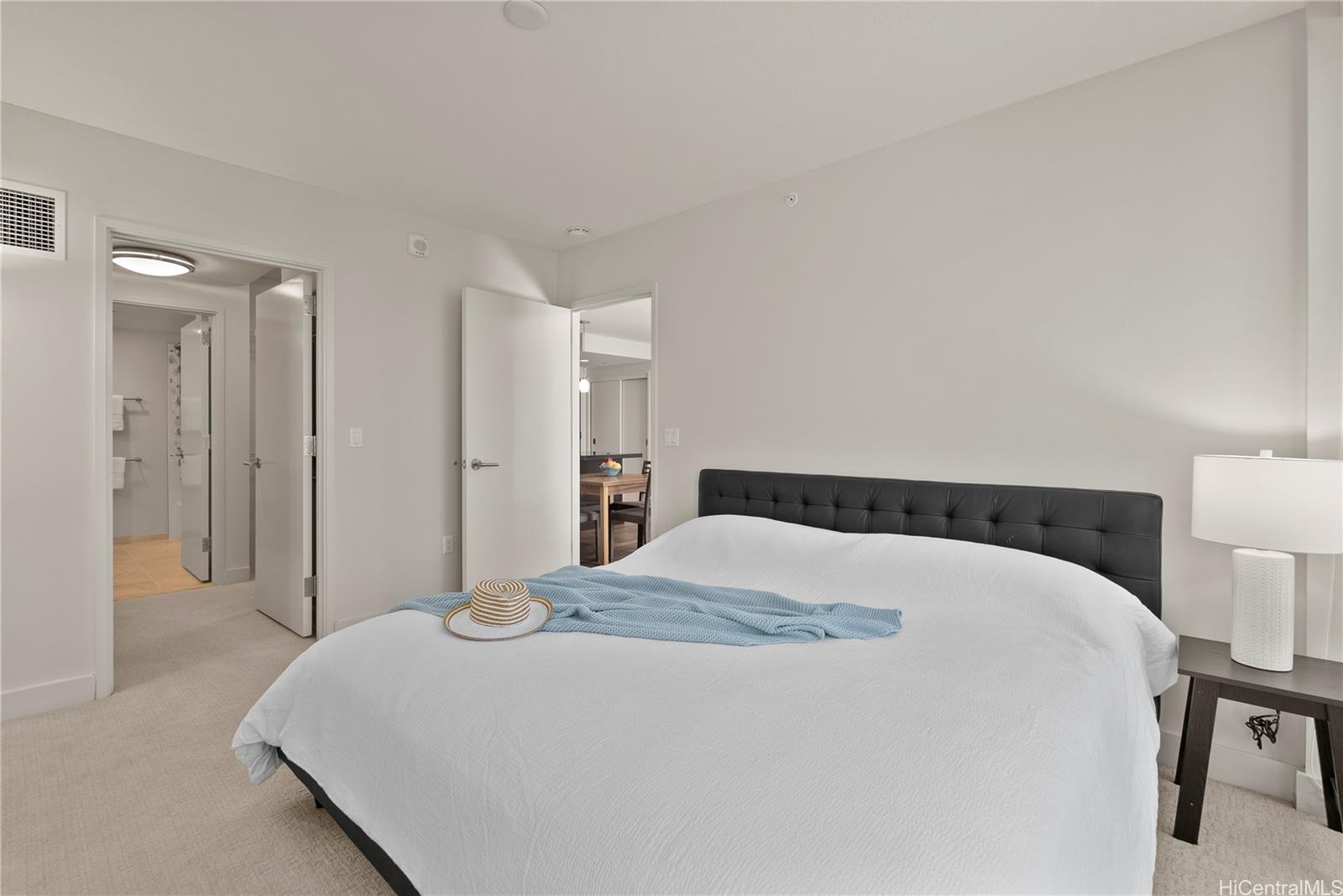 Waihonua condo # 704, Honolulu, Hawaii - photo 10 of 25