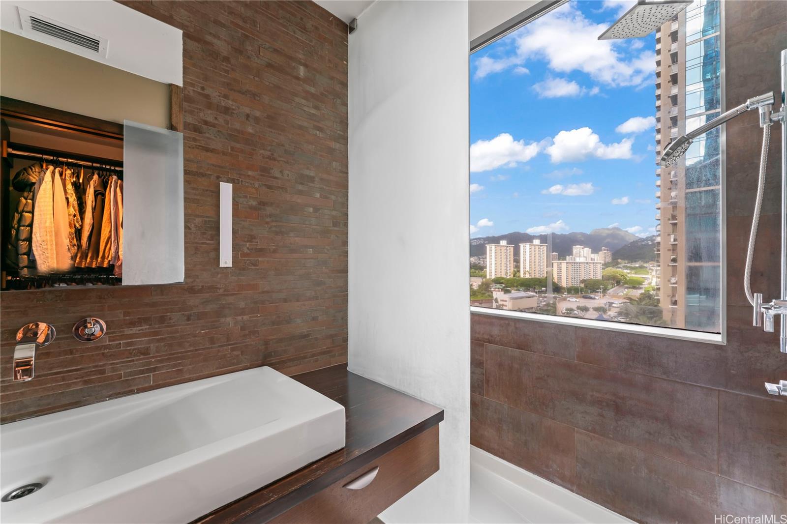 The Pinnacle Honolulu condo # 12B, Honolulu, Hawaii - photo 13 of 25