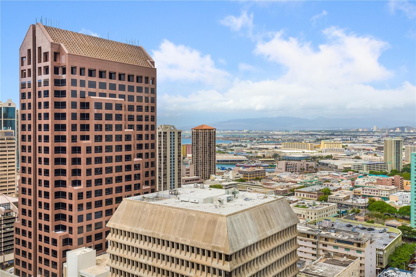 The Pinnacle Honolulu condo # 27A, Honolulu, Hawaii - photo 21 of 25