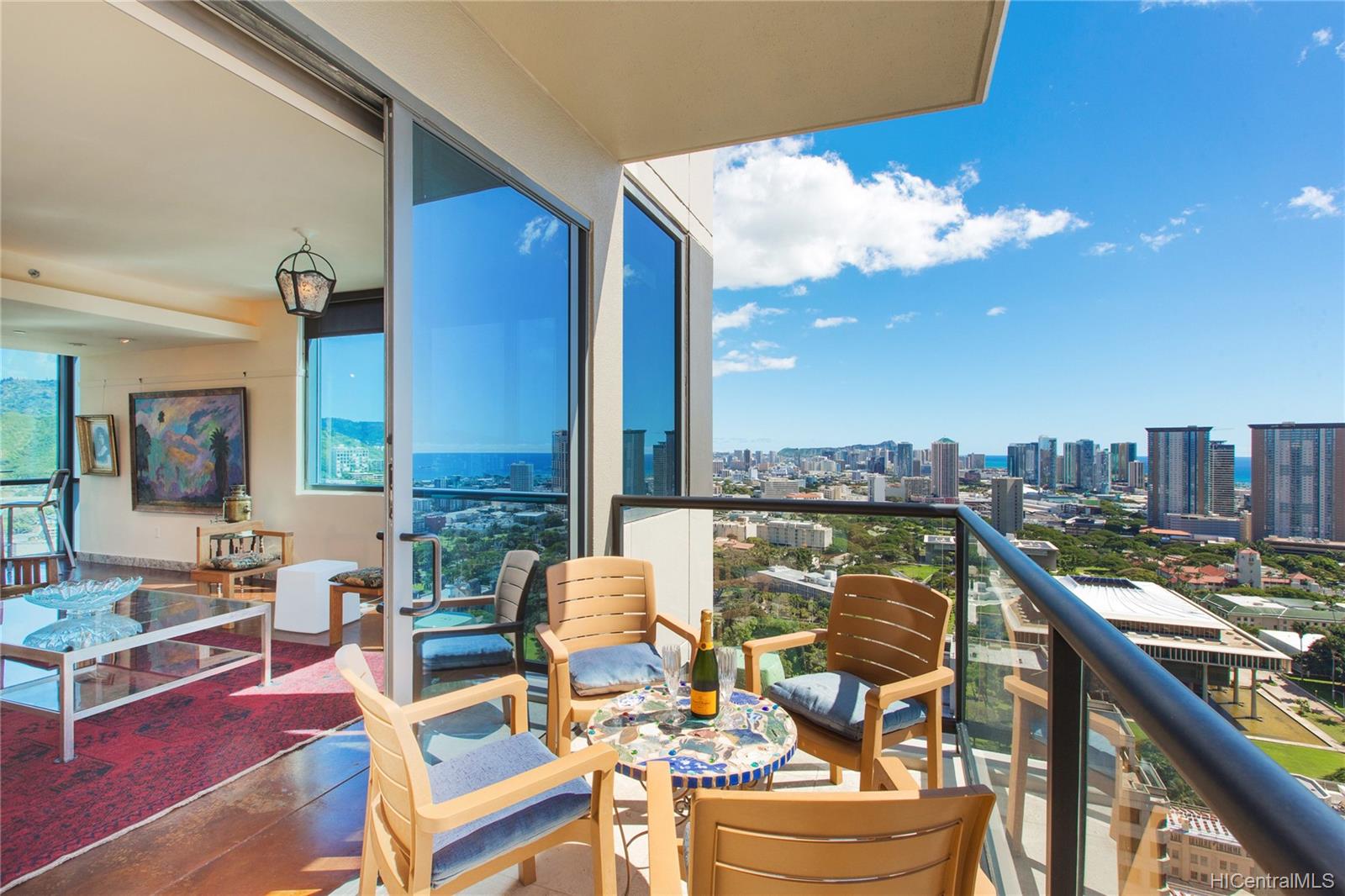 The Pinnacle Honolulu 32, 1199 Street Honolulu 1.83m Downtown condo