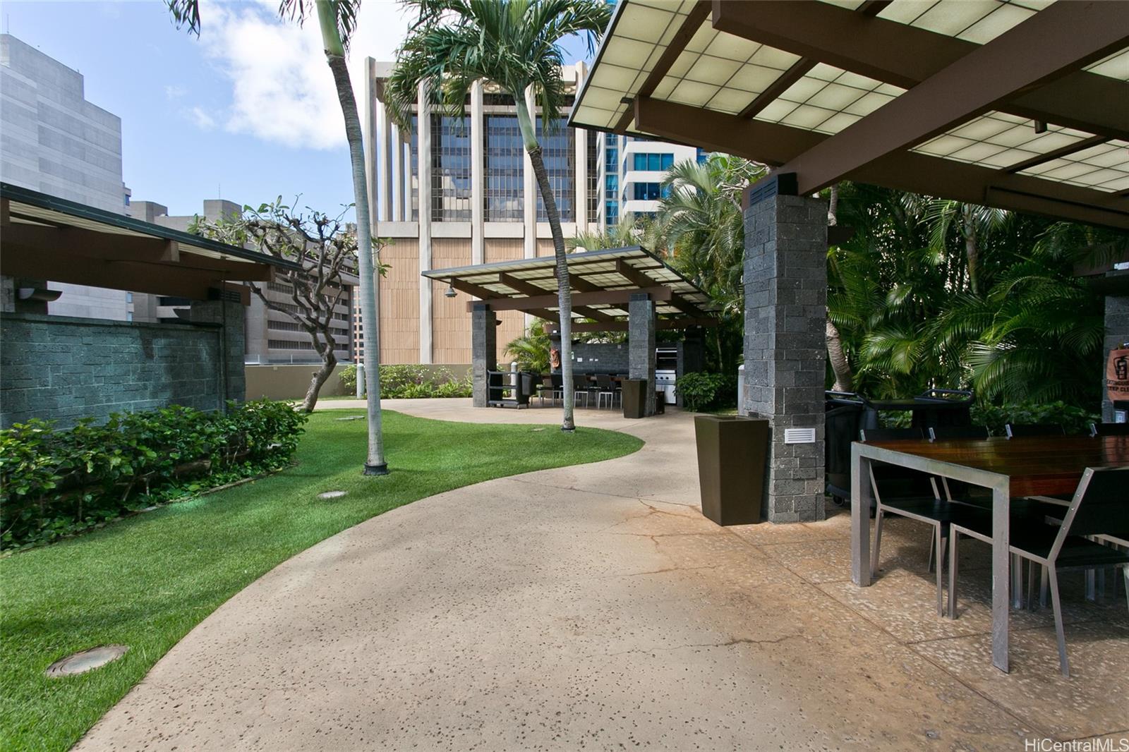 Capitol Place condo # 1403, Honolulu, Hawaii - photo 15 of 16