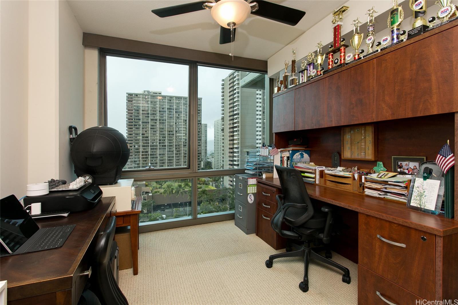 Capitol Place condo # 1403, Honolulu, Hawaii - photo 9 of 16
