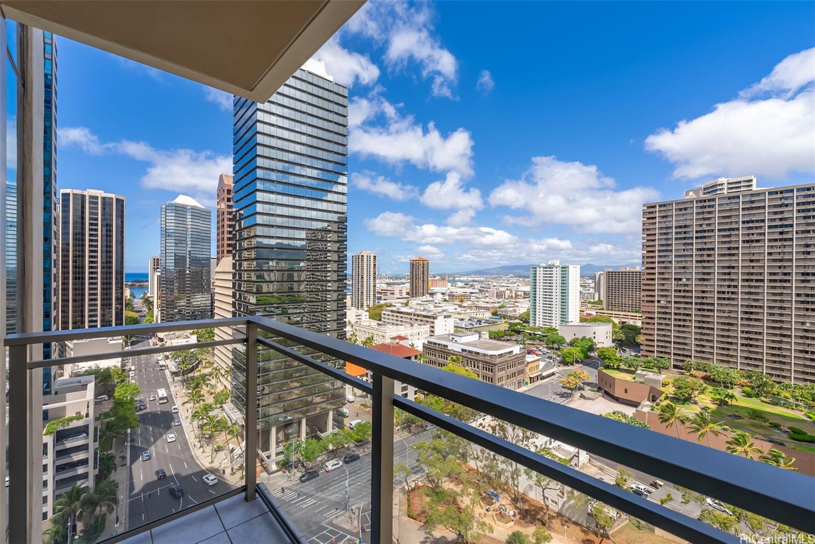 Capitol Place condo # 1909, Honolulu, Hawaii - photo 17 of 25