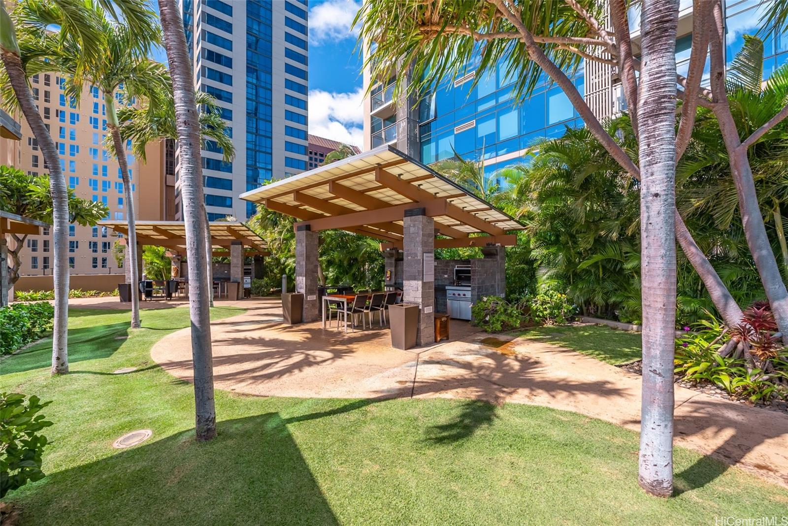 Capitol Place condo # 1909, Honolulu, Hawaii - photo 21 of 25