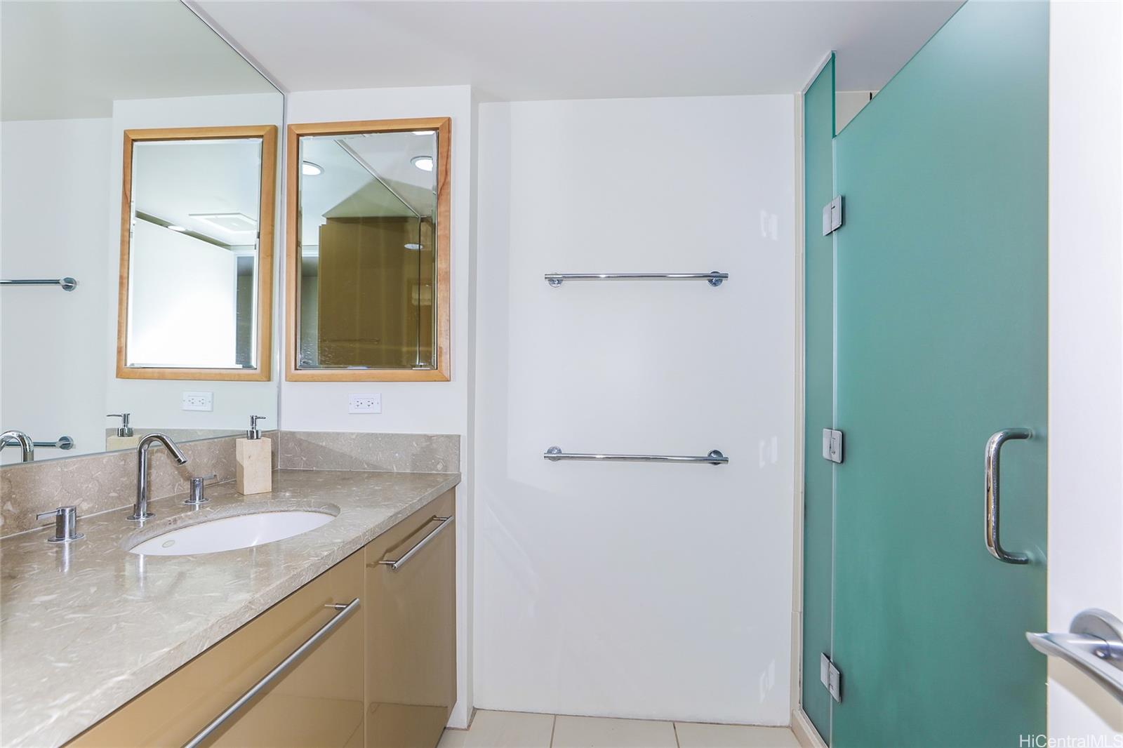 Capitol Place condo # 2302, Honolulu, Hawaii - photo 13 of 25