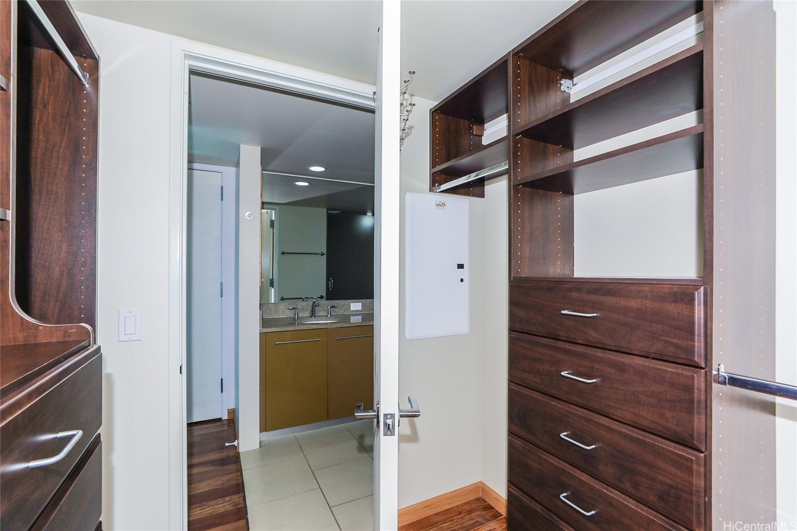 Capitol Place condo # 2302, Honolulu, Hawaii - photo 9 of 25