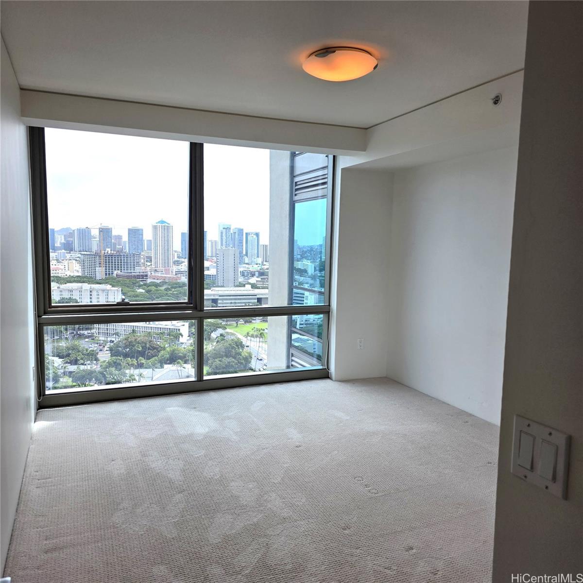 1200 Queen Emma St Honolulu - Rental - photo 14 of 24