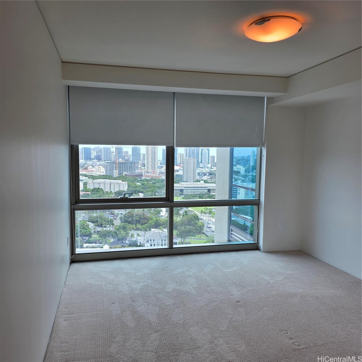 1200 Queen Emma St Honolulu - Rental - photo 16 of 24