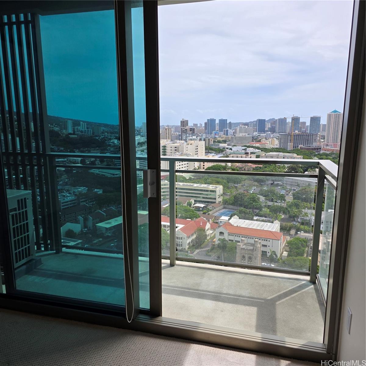 1200 Queen Emma St Honolulu - Rental - photo 6 of 24