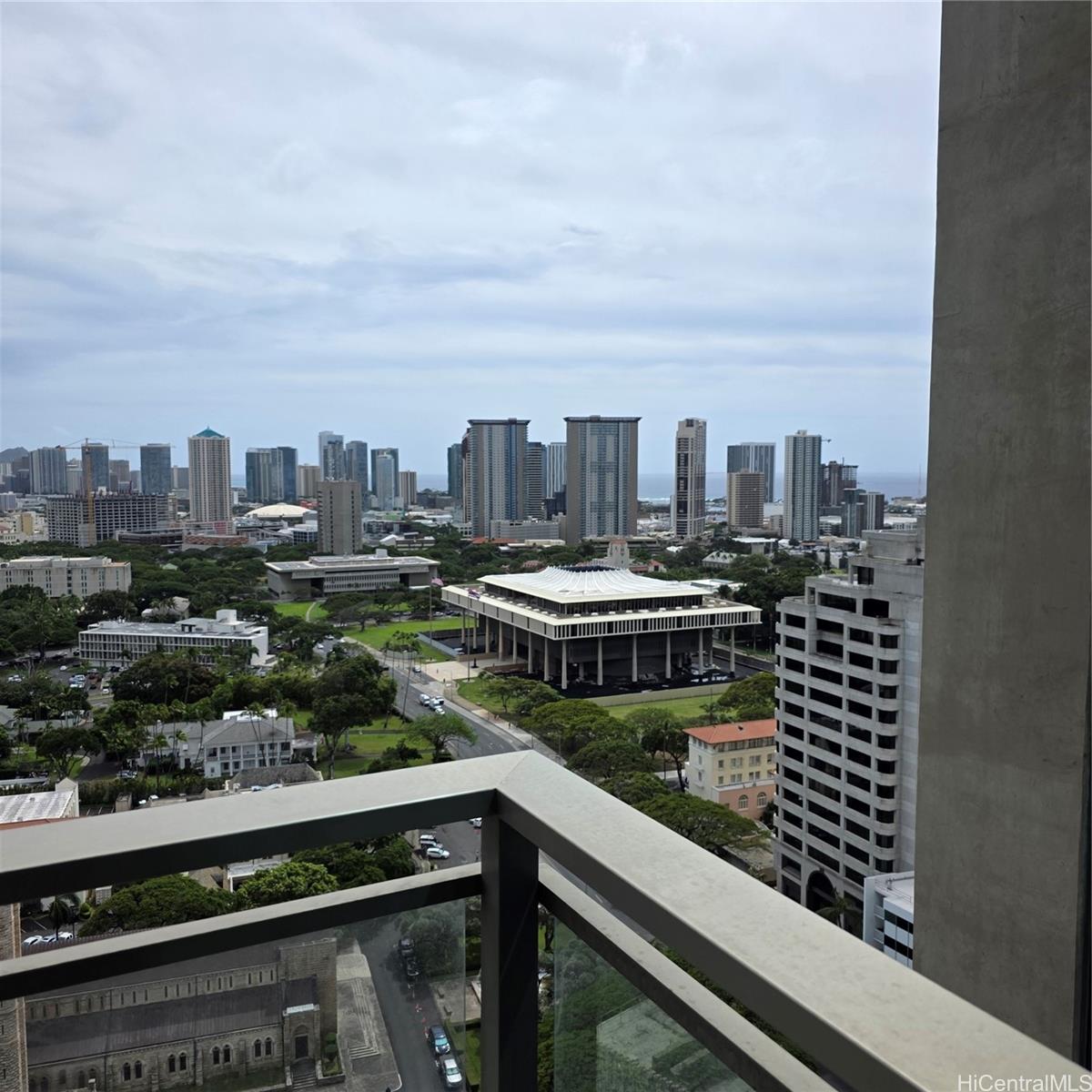 1200 Queen Emma St Honolulu - Rental - photo 8 of 24