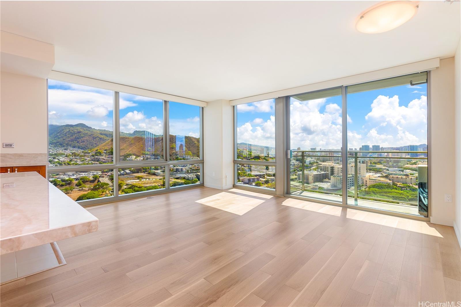 Capitol Place condo # 3012, Honolulu, Hawaii - photo 2 of 25