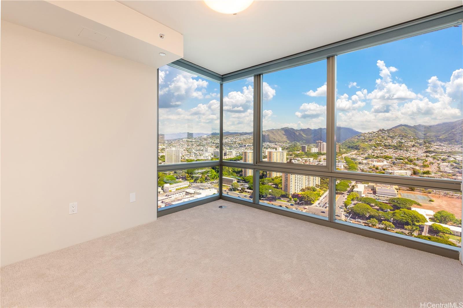 Capitol Place condo # 3012, Honolulu, Hawaii - photo 14 of 25