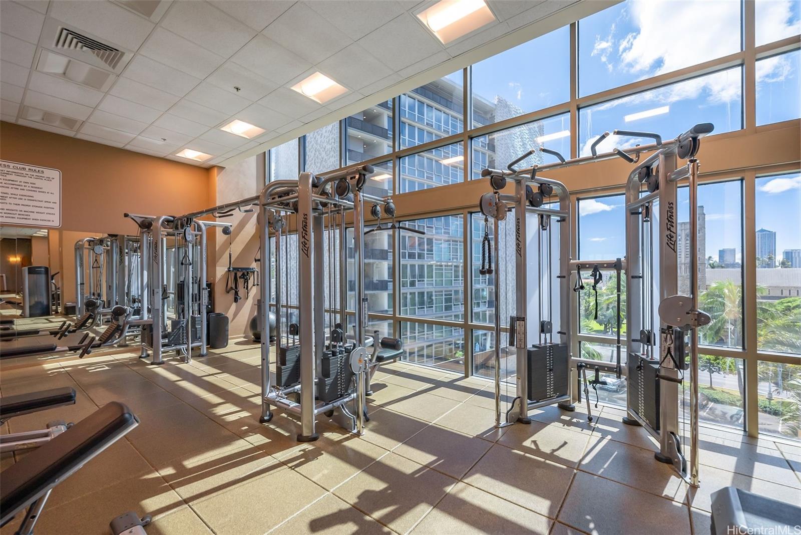 Capitol Place condo # 3405, Honolulu, Hawaii - photo 23 of 25