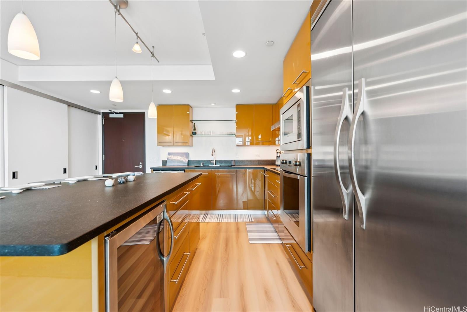 Capitol Place condo # 3405, Honolulu, Hawaii - photo 9 of 25