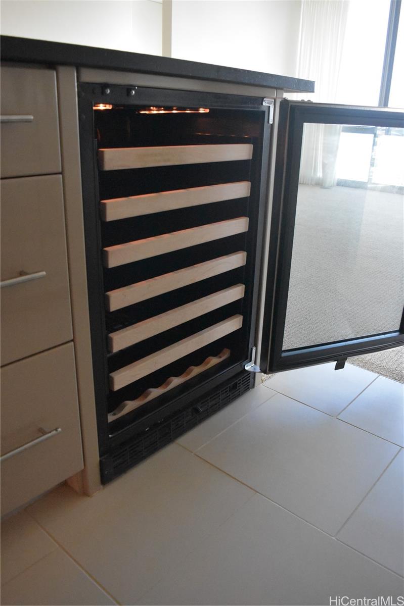 Capitol Place condo # 3511, Honolulu, Hawaii - photo 12 of 24