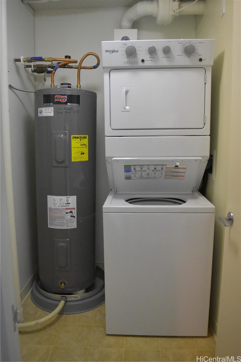 Capitol Place condo # 3511, Honolulu, Hawaii - photo 20 of 24