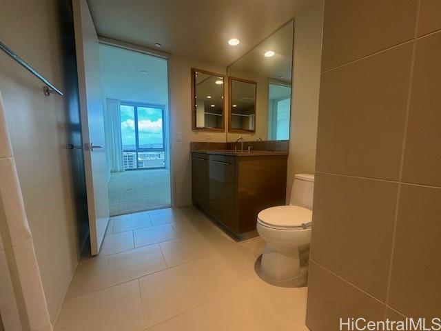 Capitol Place condo # 3511, Honolulu, Hawaii - photo 7 of 24