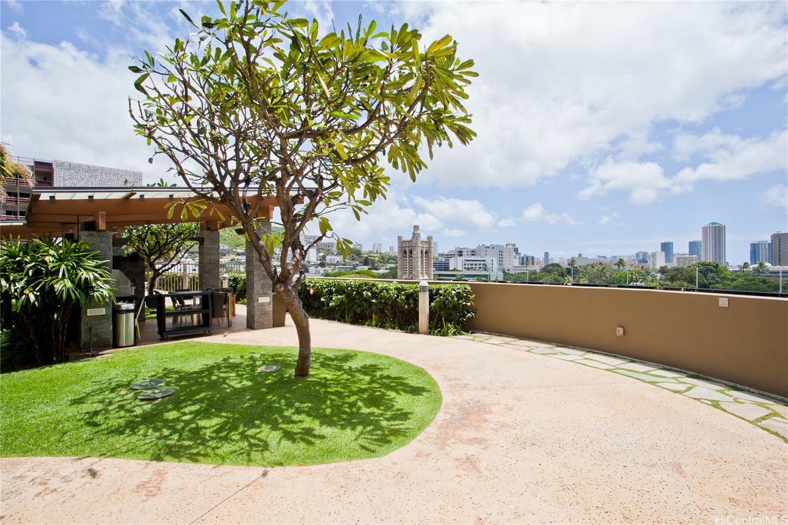 1200 Queen Emma St Honolulu - Rental - photo 25 of 25