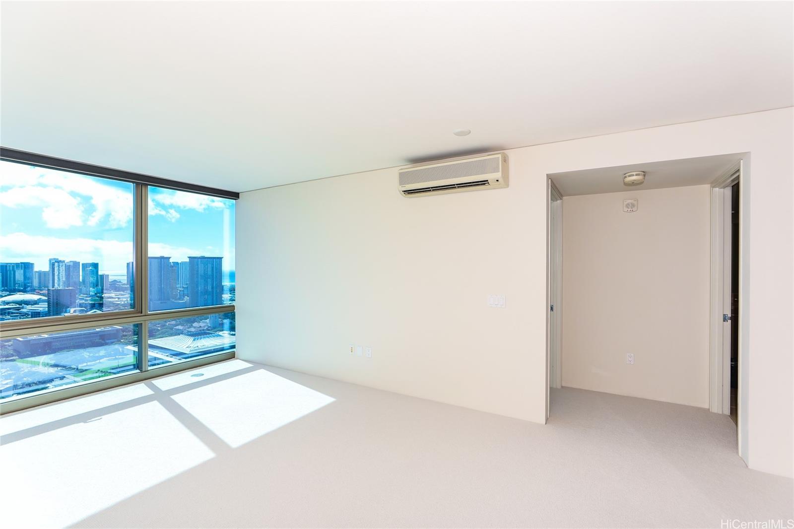 1200 Queen Emma St Honolulu - Rental - photo 9 of 25