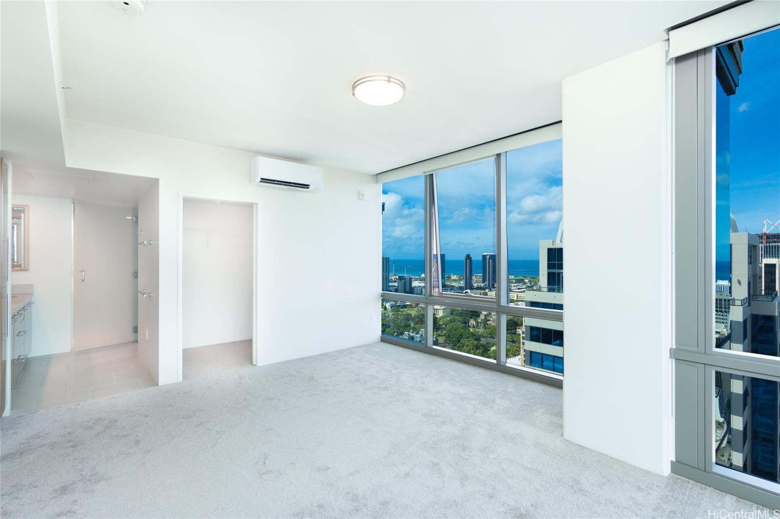 Capitol Place condo # 3901, Honolulu, Hawaii - photo 3 of 22