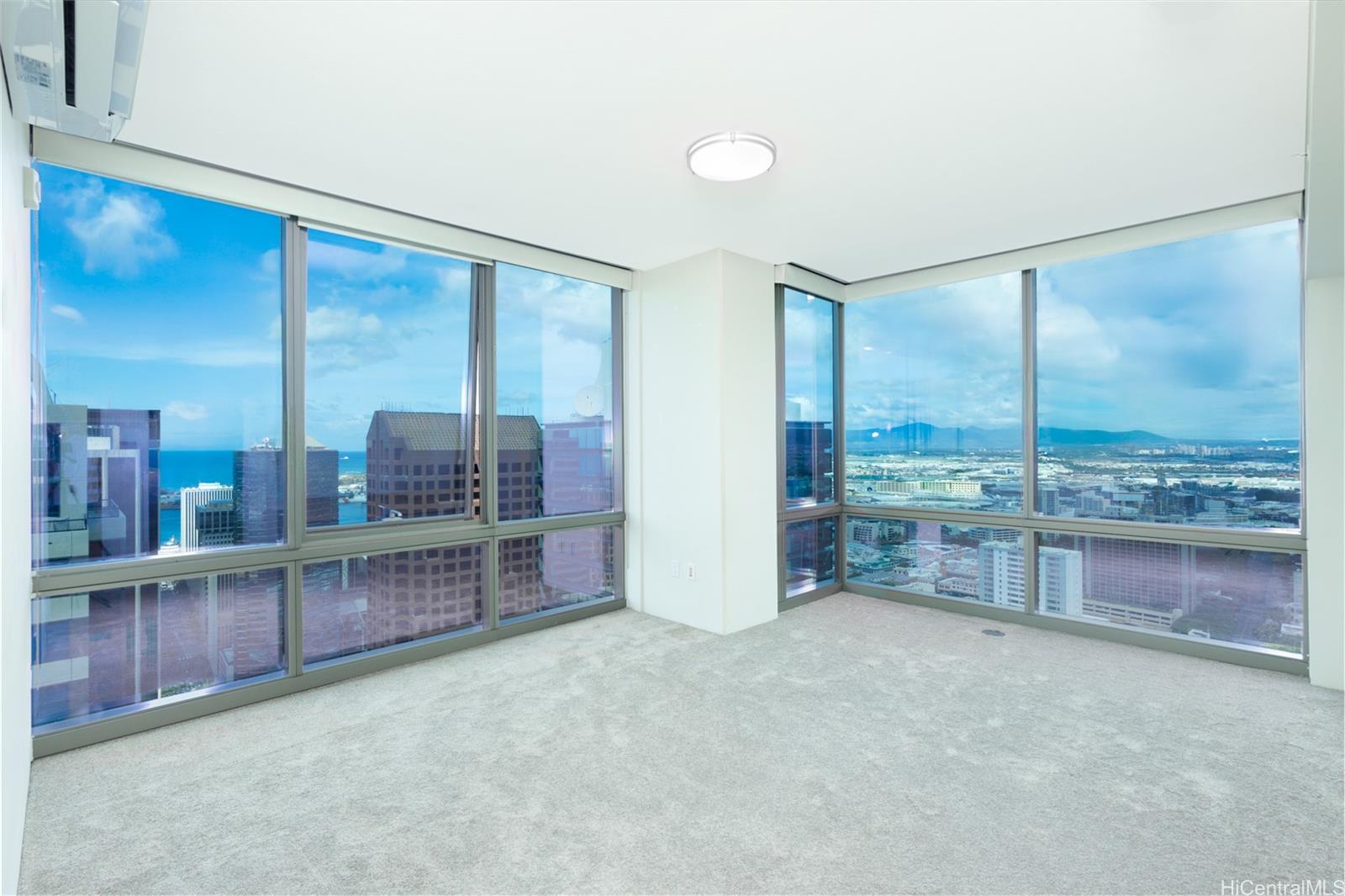 Capitol Place condo # 3901, Honolulu, Hawaii - photo 5 of 22