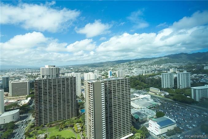 Capitol Place condo # 3905, Honolulu, Hawaii - photo 22 of 23
