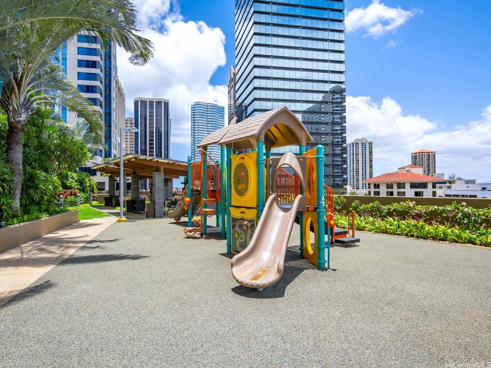 Capitol Place condo # 812, Honolulu, Hawaii - photo 19 of 23