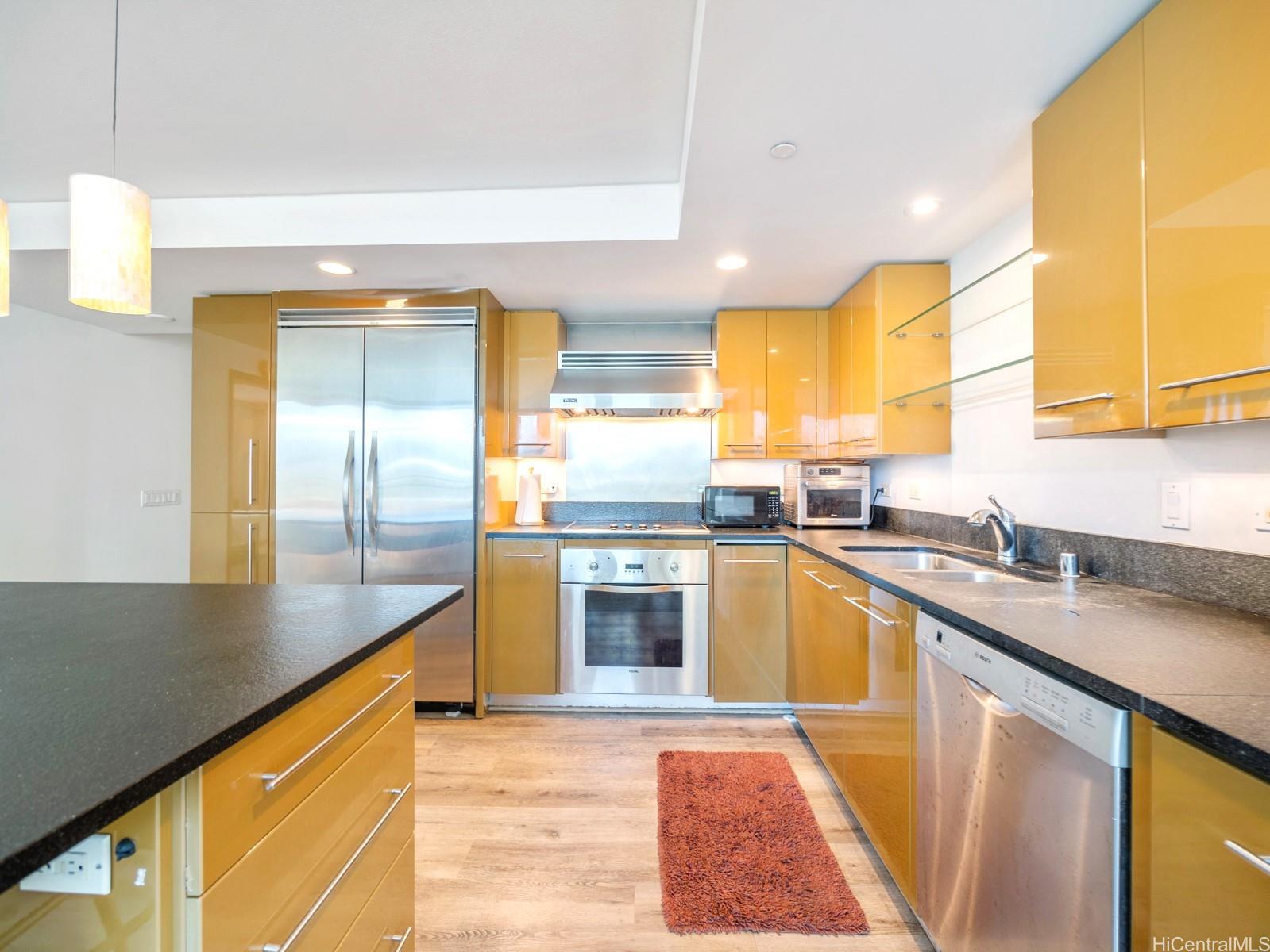 Capitol Place condo # 812, Honolulu, Hawaii - photo 6 of 23