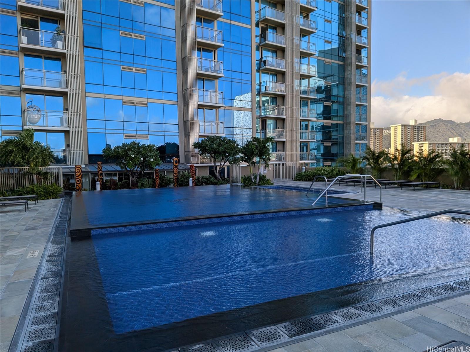 1200 Queen Emma St Honolulu - Rental - photo 13 of 18