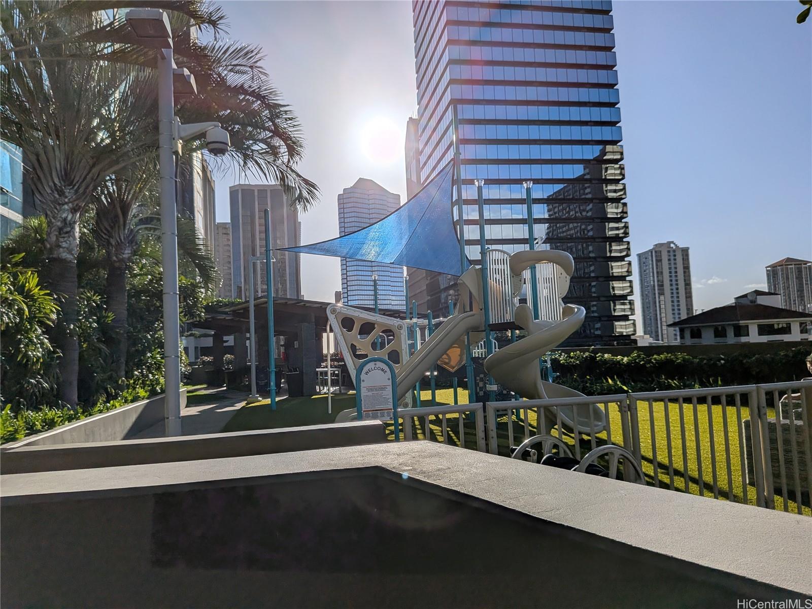 1200 Queen Emma St Honolulu - Rental - photo 15 of 18