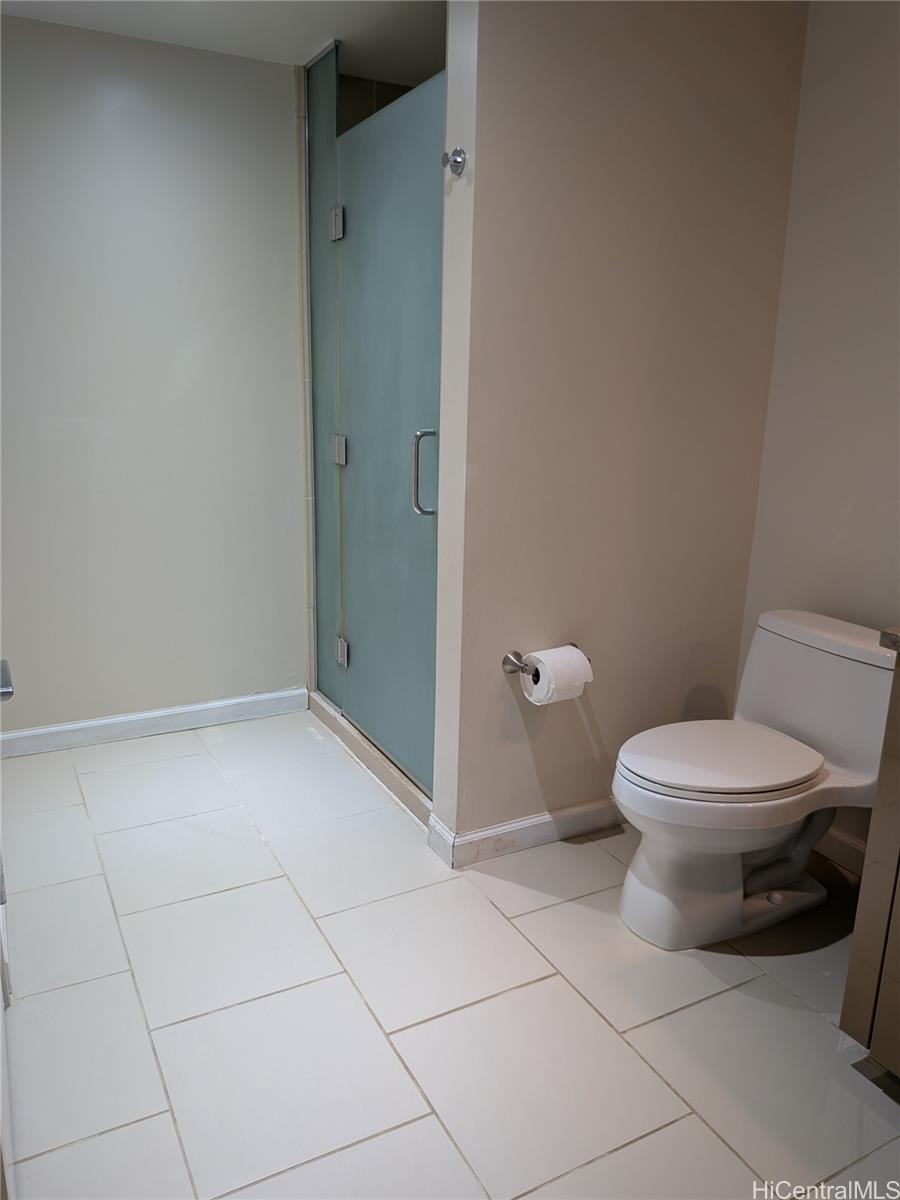 1200 Queen Emma St Honolulu - Rental - photo 6 of 18