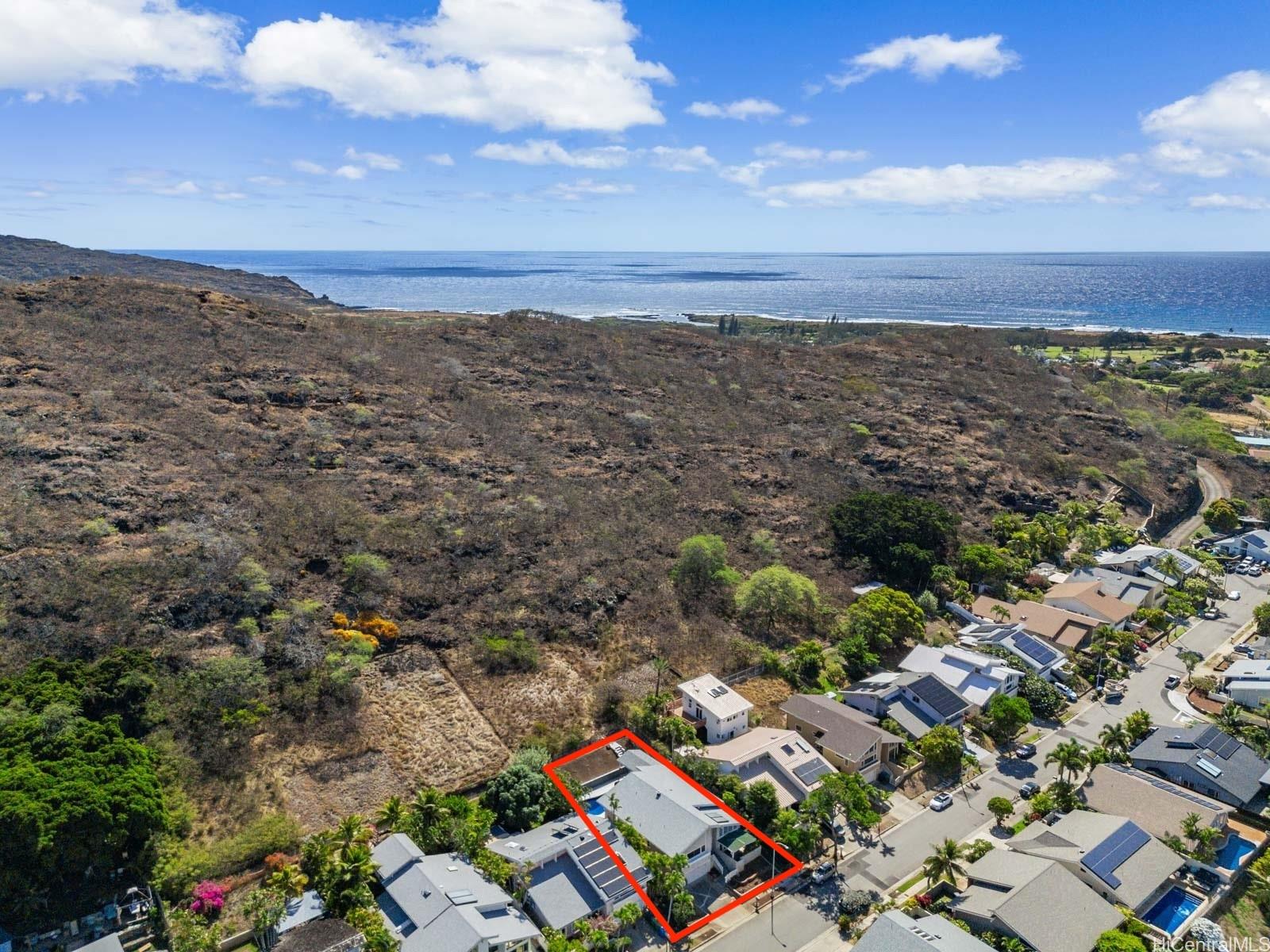 1201  Kaeleku Street Kalama Valley, Hawaii Kai home - photo 24 of 25
